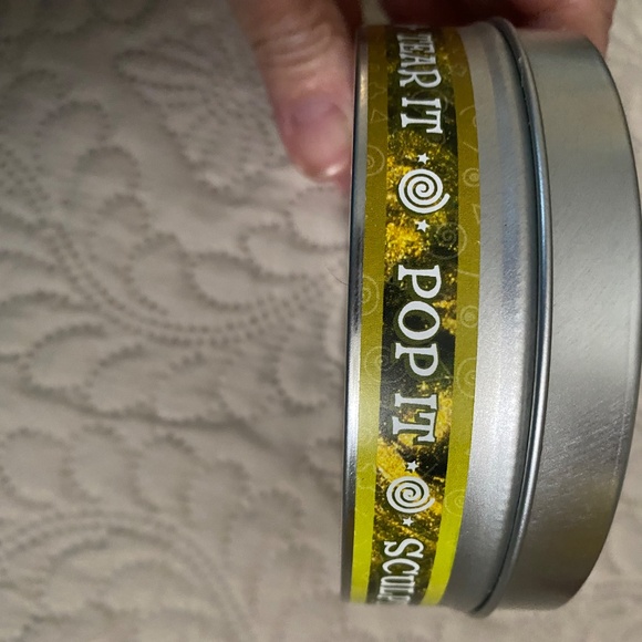 Thinking Putty Crazy Aaron’s Golden Green Playful fun - Picture 7 of 7